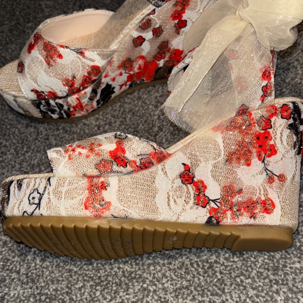 Floral Espadrille Wedges with Ribbon Tie size 6 Women’s - Picture 8 of 8